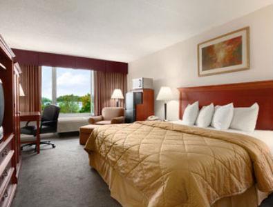 Baymont Inn & Suites Clearwater Pokoj fotografie